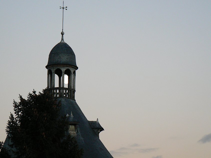 Le Donjon de Ste Genevieve-des-Bois: Le Donjon 152